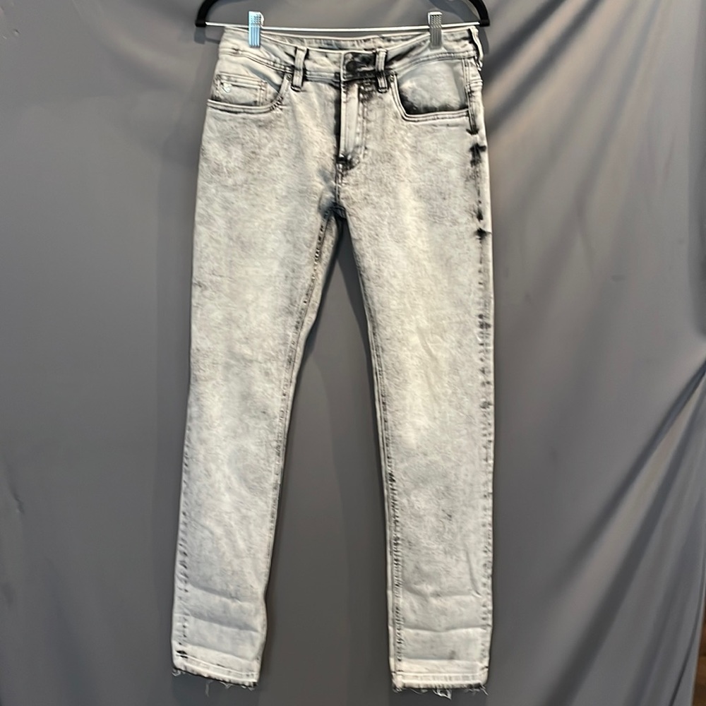 ☑️ GRAY/BLACK STRETCH JEANS‼️ In Excellent condition! SZ 30 Waist 32 Length